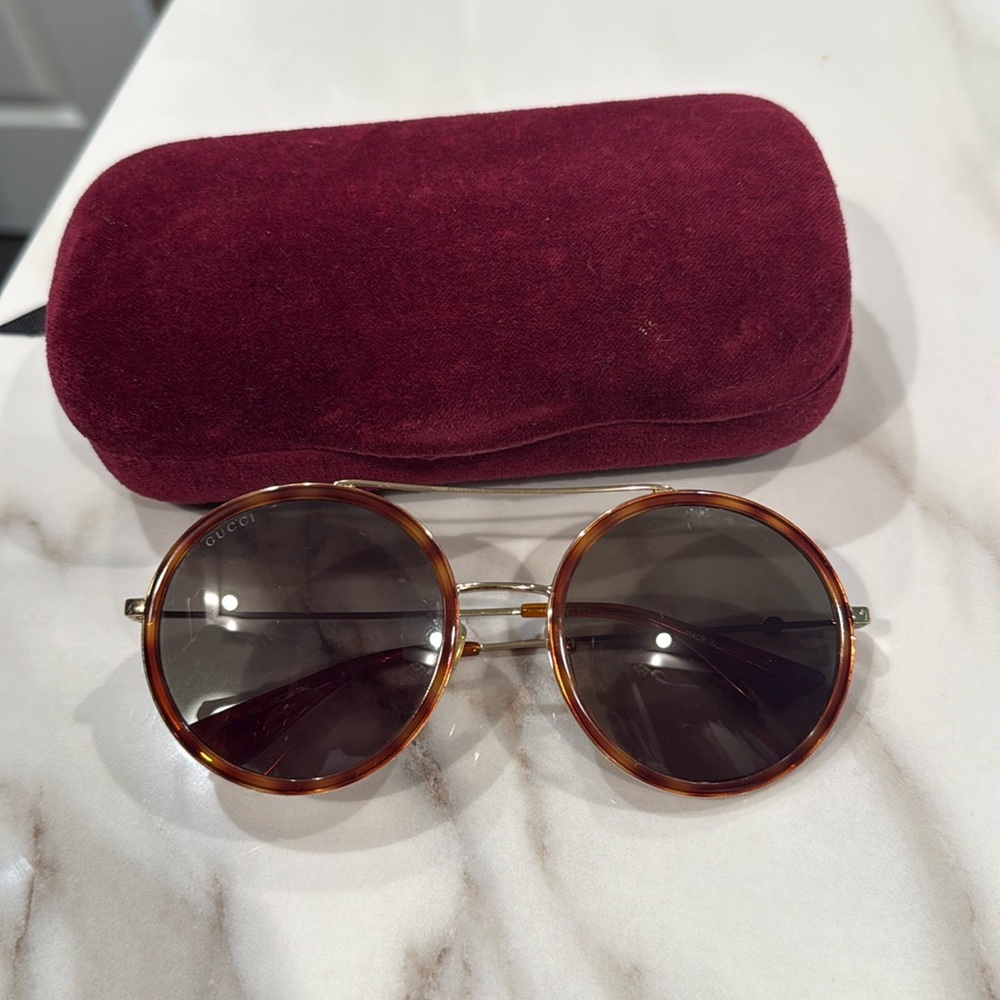 Gucci sunglasses - Picture 2 of 4